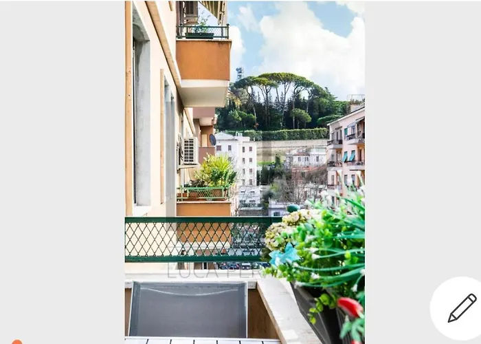 San Pietro Vaticano Family House